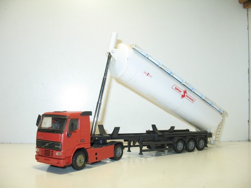 Fully metal truck volvo - fully,