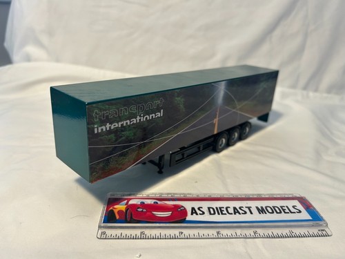 Corgi modern truck - corgi,